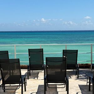 Luciana Hotel & Beach Club